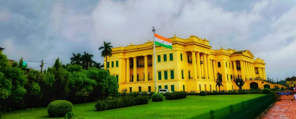 উইকএন্ডে ‘নবাবী মেজাজ’ চান? ট্রেনের টিকিট থেকে দুপুরের লাঞ্চের খোঁজ – দুদিনের জন্যে কলকাতা থেকে মুর্শিদাবাদ হাতের মুঠোয়!